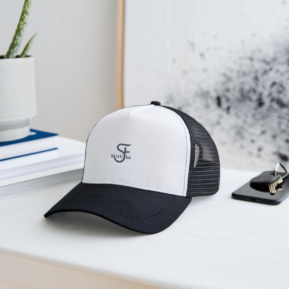 Fiskarens Hatt - vit/svart